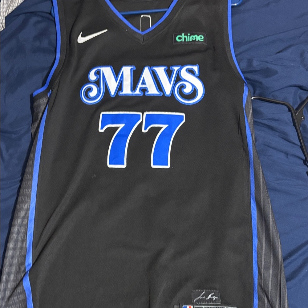 Nike Mavs Black and Blue Jersey
